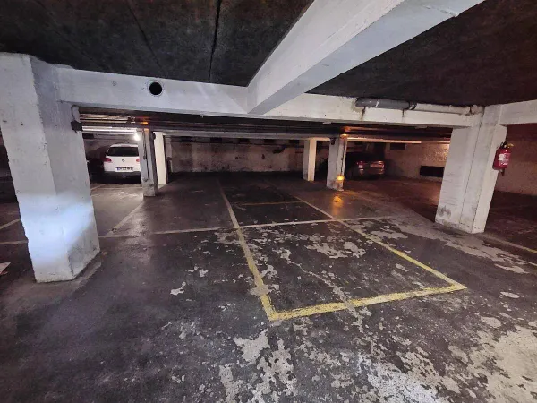 Parking 25 m² 