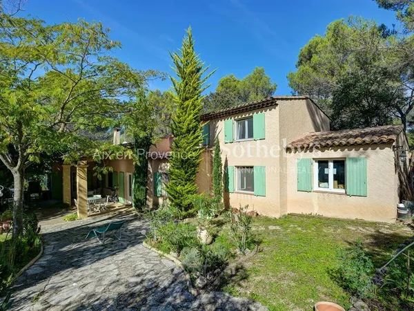 Maison 5 pièces 220 m² 