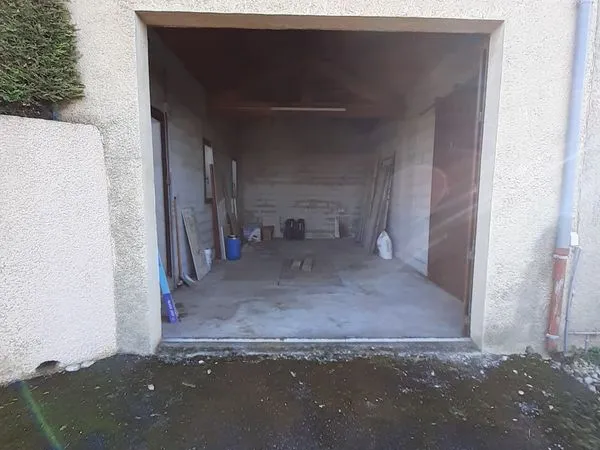 Garage 30 m2 _ BEAUVALLON (26800) 