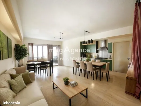 Propriété 13 pièces 330 m² 