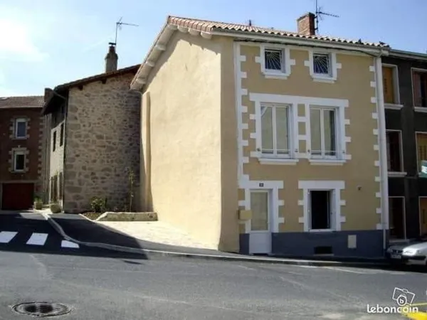 Coup de coeur ! Maison rénovée 102 m2 avec grande chambre 