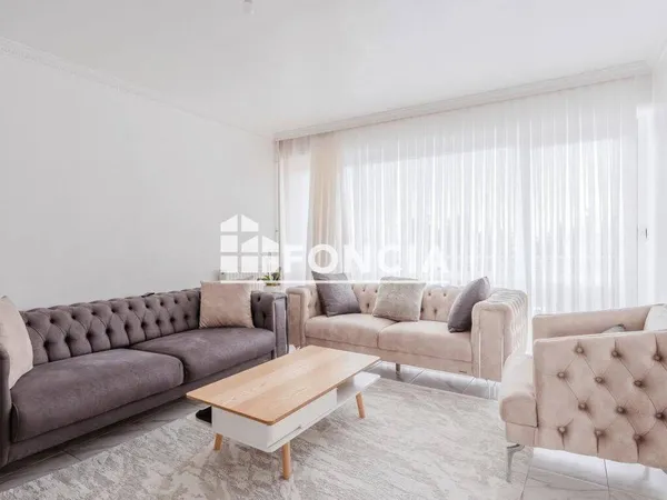 Appartement 4 pièces 80 m² 