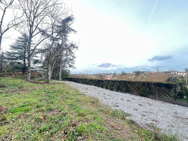 Terrain 1556 m² AUREVILLE 