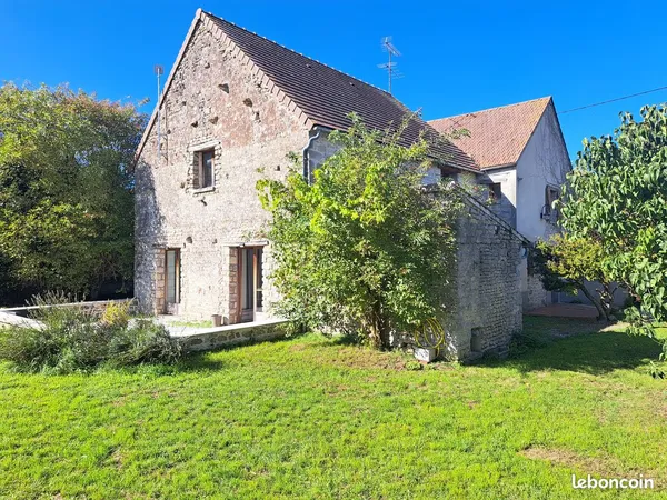 Maison familiale de charme 180 m² - 15 min d'Étampes - Terrain 2000 m² - Piscine - Dépendances - 