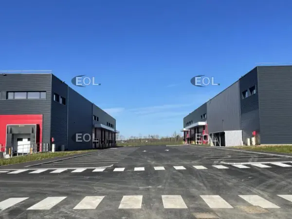 Entrepot neuf à louer 