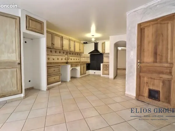 Maison 4 pièces 158 m² 
