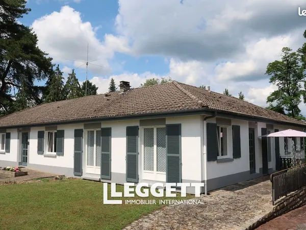 Maison 12 pièces 361 m² 