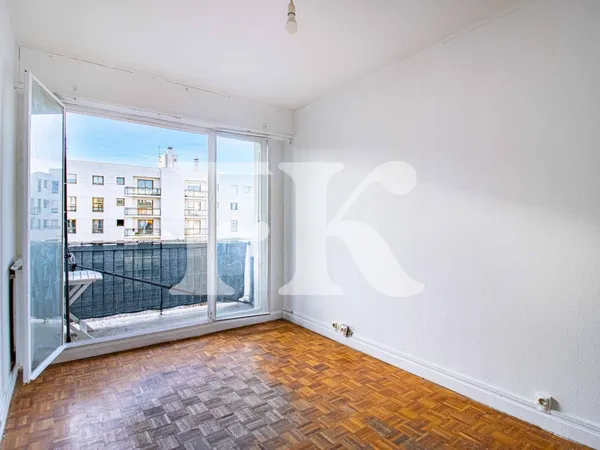 Studio à Rénover avec Balcon - Levallois-Perret 