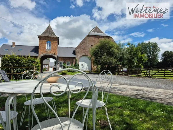 Villa 20 pièces 553 m² 