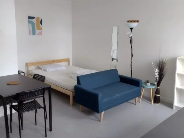 Studio meublé 