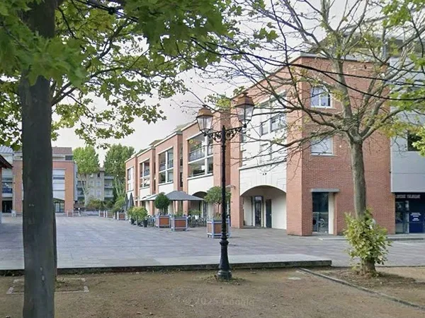 Appartement T2 de 47m² au 1er étage avec ascenseur, terrasse et garage à vendre au centre-ville 
