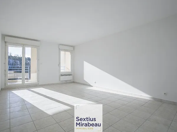 Aix Sud - T3 avec terrasse, ascenseur et parking ! 