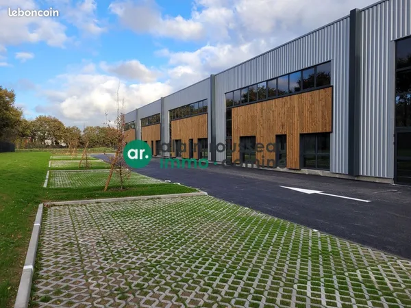 Local 209 m² Grandchamp-des-Fontaines 