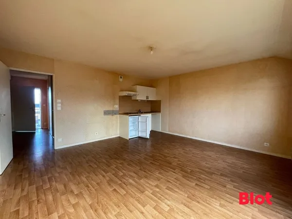 A VENDRE BLOT IMMOBILIER BAIN DE BRETAGNE - APPARTEMENT T2 BALCON - CENTRE BAIN DE BRETAGNE 