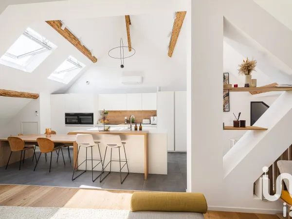 Maison 7 pièces 210 m² 