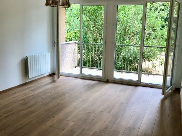 GRAND T2 (50m2) BALCON + PARKING + CAVE - ORMEAU/MONTAUDRAN 