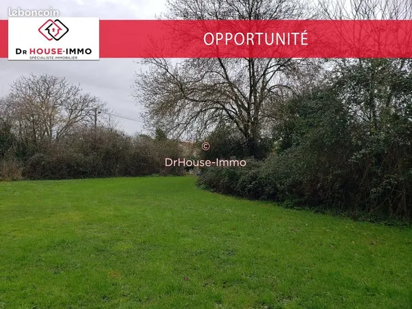Terrain 1793 m² fontenay le comte 