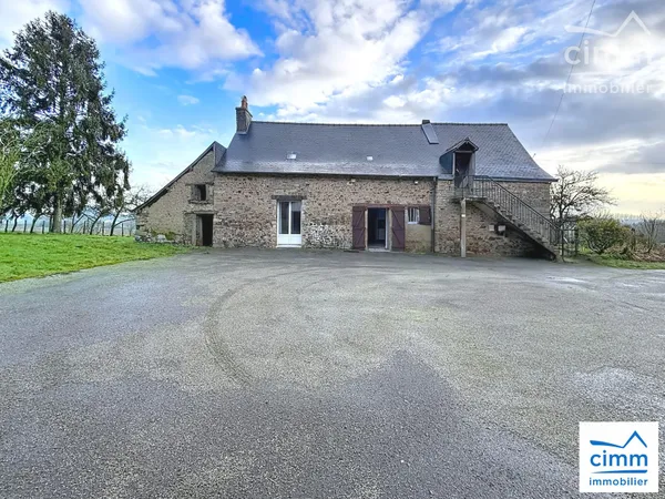 Maison ancienne à vendre à PIRÉ-CHANCÉ 