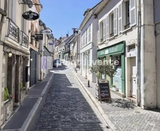 Local commercial 77 m² 