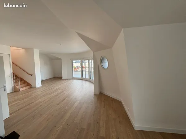 Duplex T4 131m2 plein coeur de Champigny sur Marne 