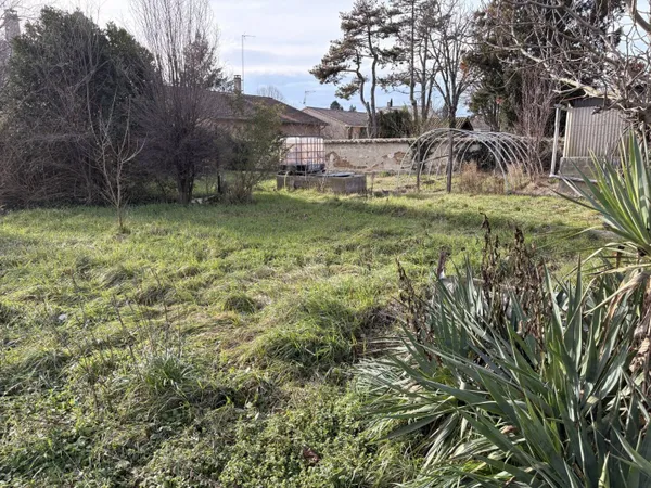 Terrain 612 m² 