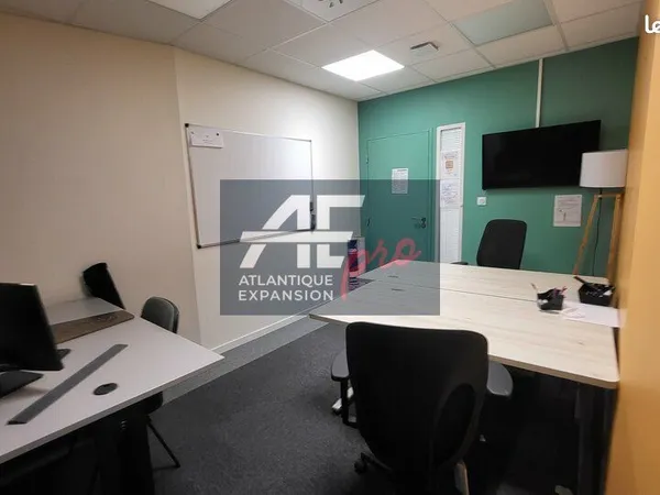 Bureaux 14 m² 