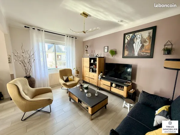 Propriété 6 pièces 196 m² 