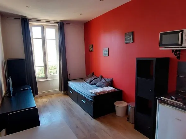 Studio meuble etudiant 17m2 Gerland Debourg 