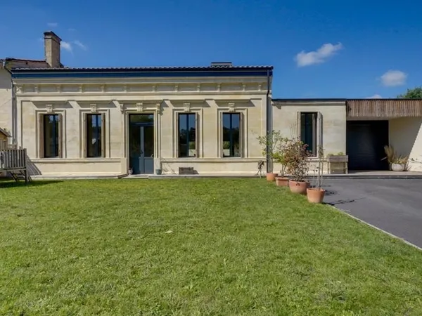 Échoppe 4 pièces 214 m² 