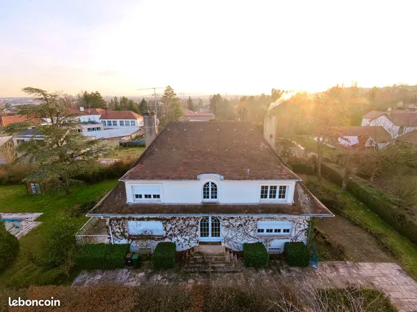 MAISON INDIVIDUELLE 233m² 
