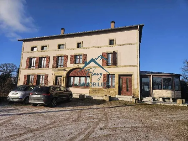 Maison 9 pièces 370 m² 