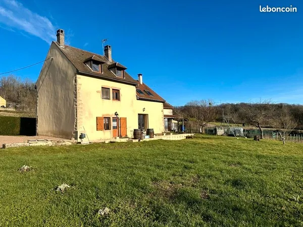 Maison de village 8 pièces 160 m² 