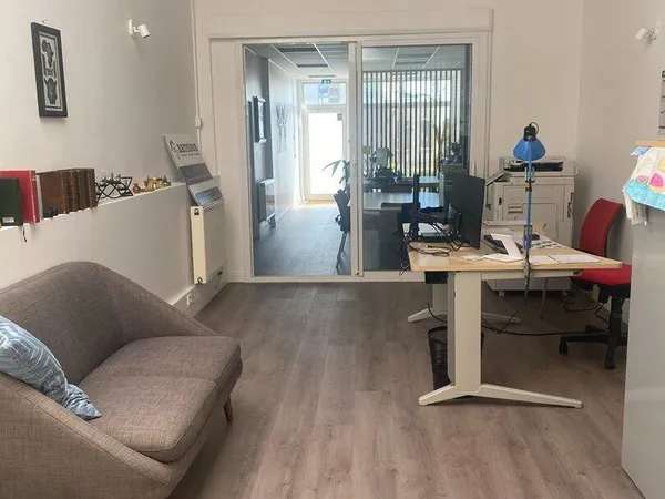 Local commercial 110 m² 