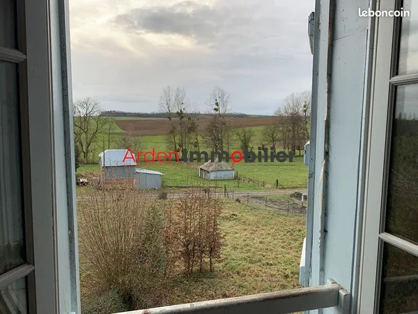 Propriété 5 pièces 140 m² 