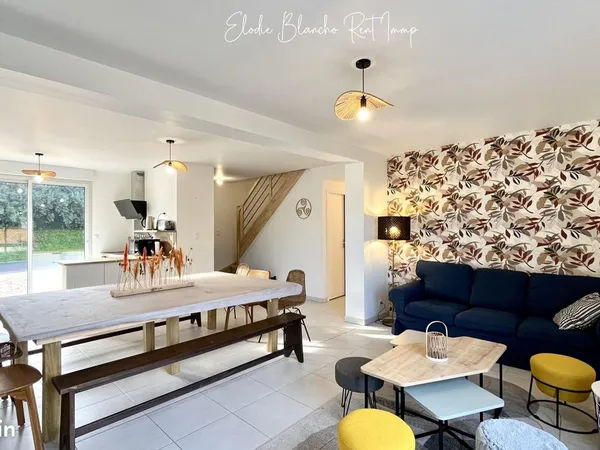 Propriété 6 pièces 111 m² 