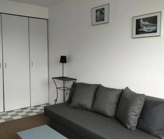 Studio 1 pièce 20 m² 