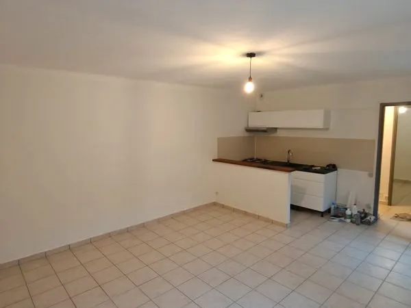 Appartement T3 60m2 avec jardin et garage 