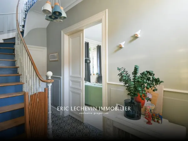 Maison spacieuse à Écuires : 6 chambres, 12 pièces 