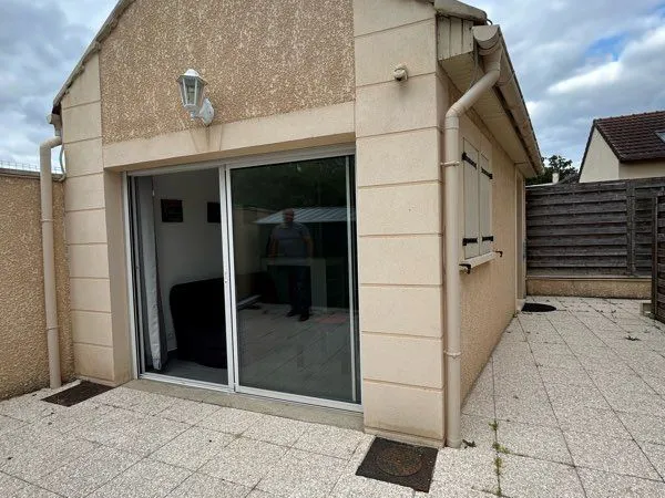 Studio maisonnette Disponible 