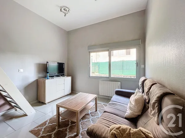 Appartement 1 pièce 16 m² 