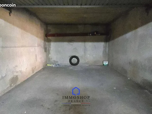 Parking/box 17 m² Marseille 