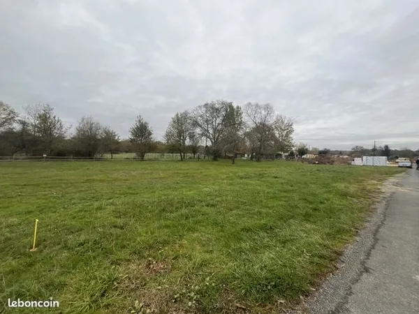 Terrain 919 m² 