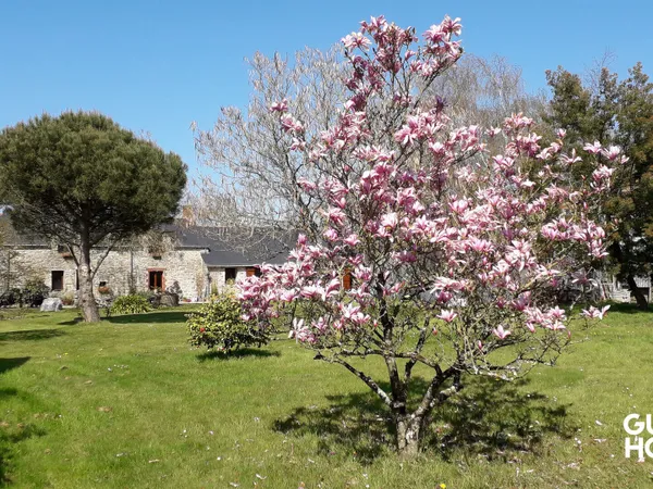 Longère en pierre de 245m² à SAUTRON 