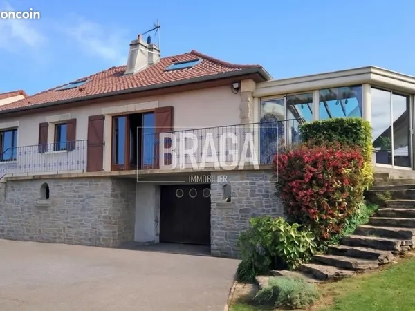 Maison 6 pièces 148 m² 