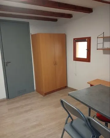 Studio meublé dans maison 