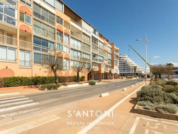 Studio 1 pièce 19 m² 