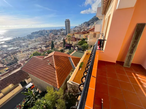 Limitrophe de MONACO, vue mer ouverte ,Appartement 3 pièces 