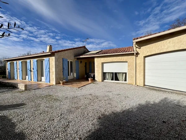 Maison de plain-pied - 4 chambres à Villegagne 