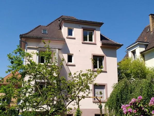 Appartement 2-3 pièces avec mezzanine et jardin privatif 