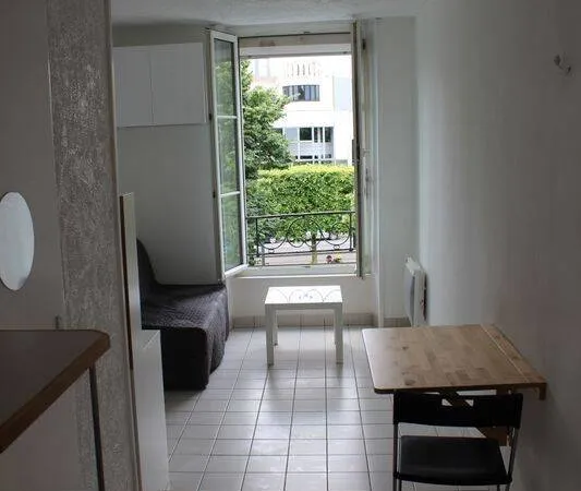 Appartement 1 pièce 16 m² 